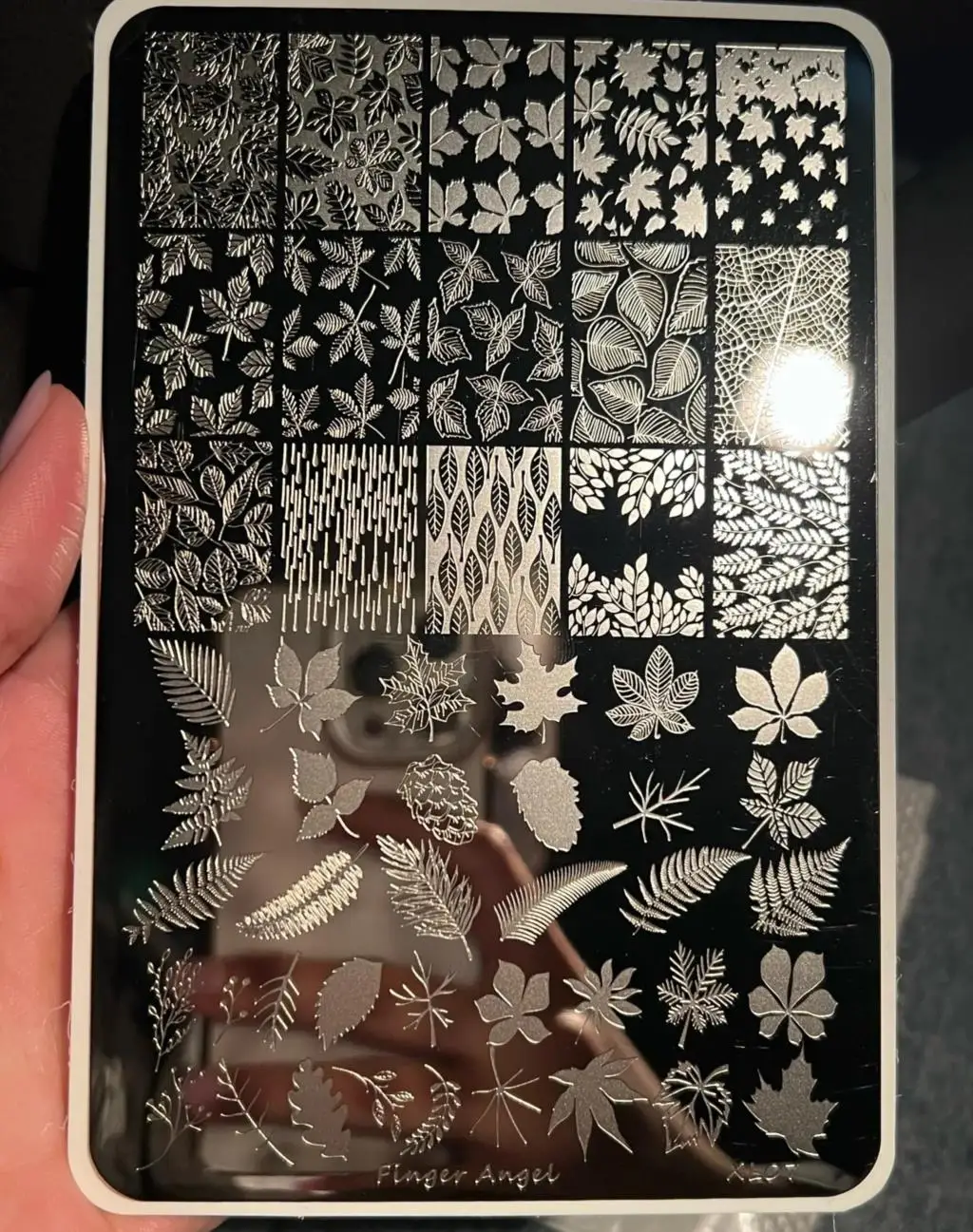Maple Leaf Nagel Stamping Platten Herbst Winter Blätter Design Polnischen Schablone Nagel Druck Stempel Bild Maniküre Form Schablone Werkzeuge – Detail 1