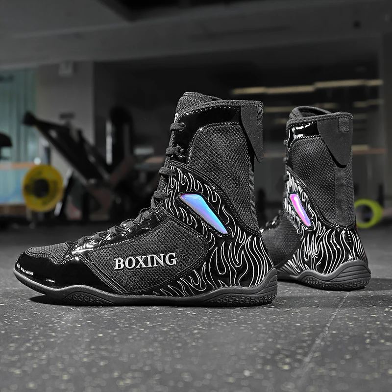 Durable high top boxing and fighting shoes for Kickboxing Muay Thai Ideal for indoor training and professional competitions