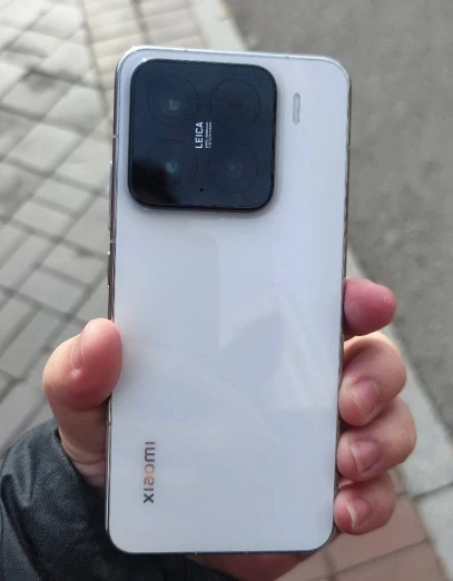 Xiaomi スマートフォン Leicaレンズ ホワイト 画像集】実機写真でみるLEICAカメラ搭載スマホ「Xiaomi13」ホワイトの