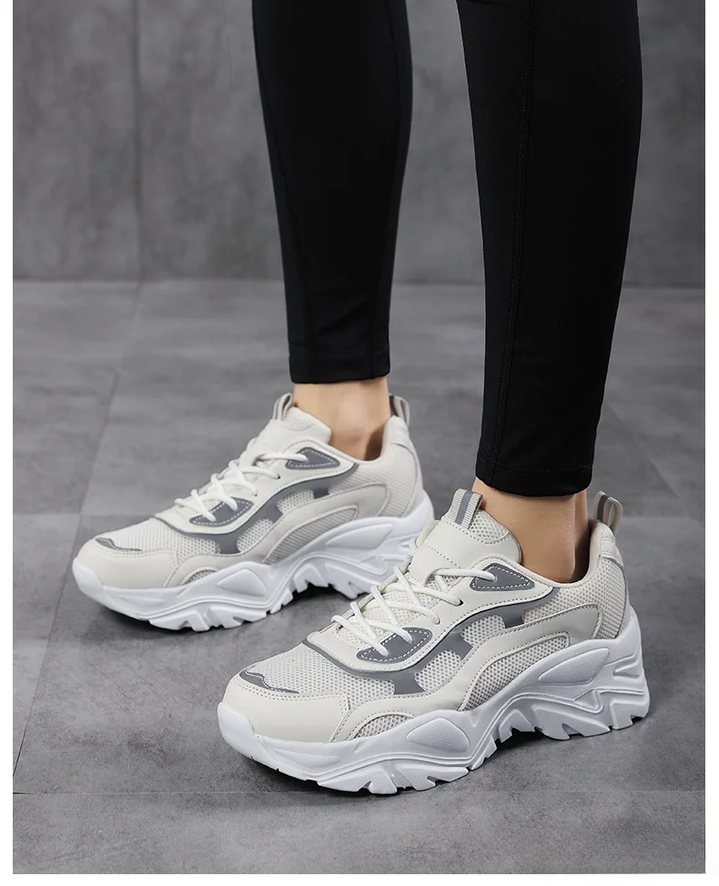 Women's Thick Sole Sneakers Fashion. - 02
