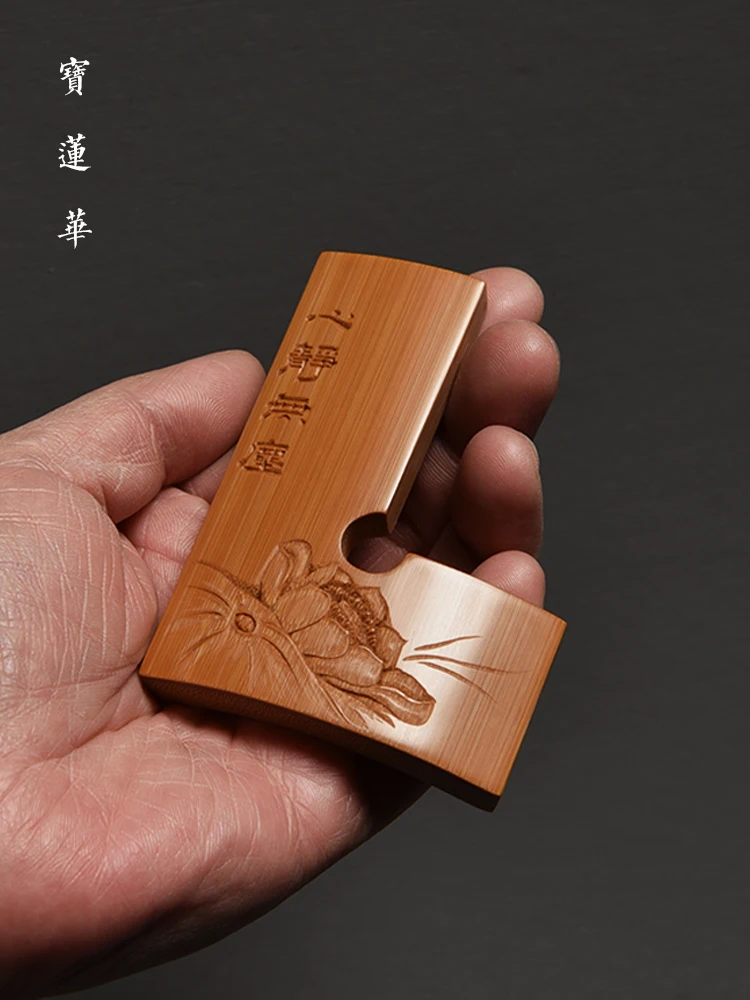 손으로 조각한 옥 대나무 인장 스탬프 차 장난감 선반 장식 중국 스타일 사무용품 자연 표면 처리