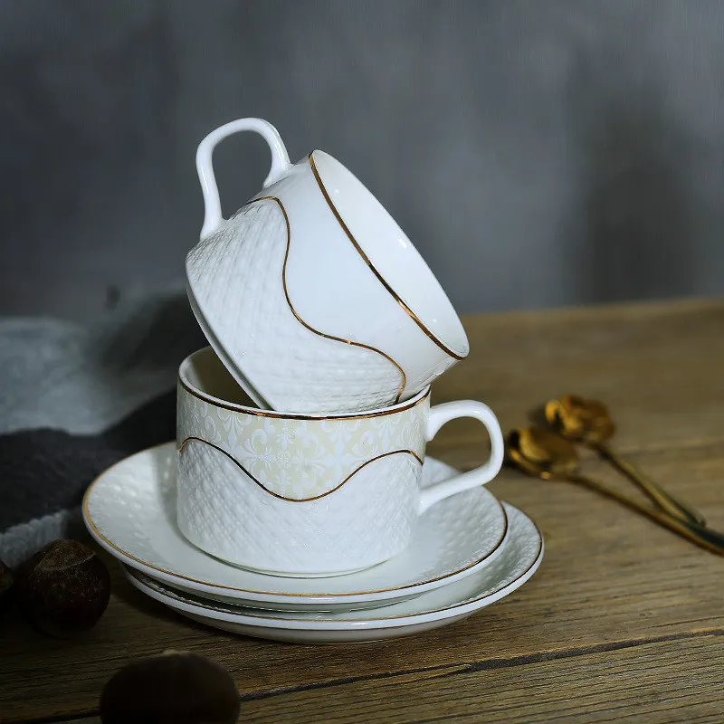 

160ml High Grade Phnom Penh Ceramic Coffee Cup and Dish Set North European Style Small Luxury English Water Cup