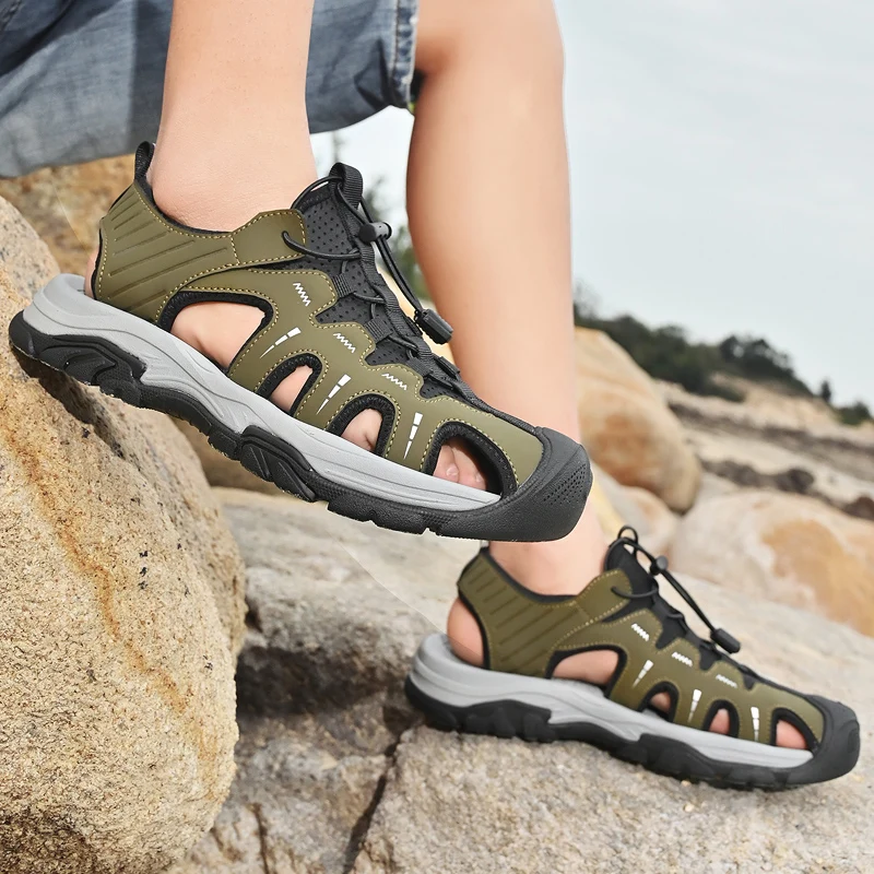 Men's Sports Sandals Summer Baotou Breathable Anti-collision Sandals Comfortable Outdoor Hiking Shoes Non-Slip Men's Roman Shoes