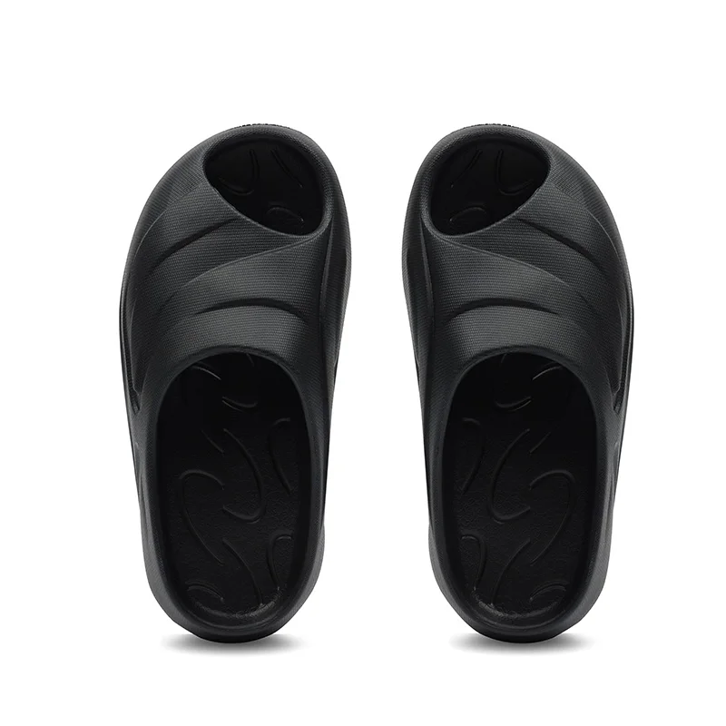 Lightweight Slippers for Women and Men 2
