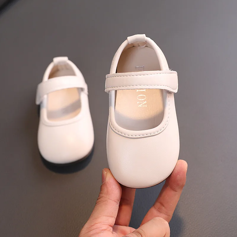 Spring Autumn Baby Girl Shoes Round Toe Black White Leather Shoes Cute Infant Princess First Walker Soft Sole Single