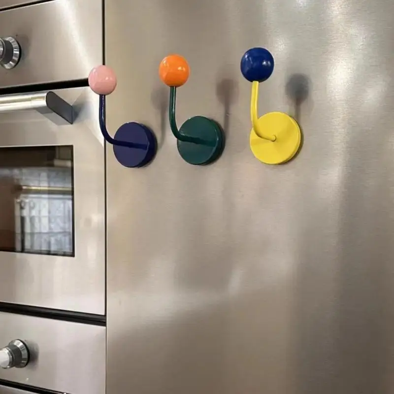 

1Pc Modern Simplicity Color Magnetic Suction Hook Strong No Punching Home Traceless Clothes Bags Portable Storage Hooks