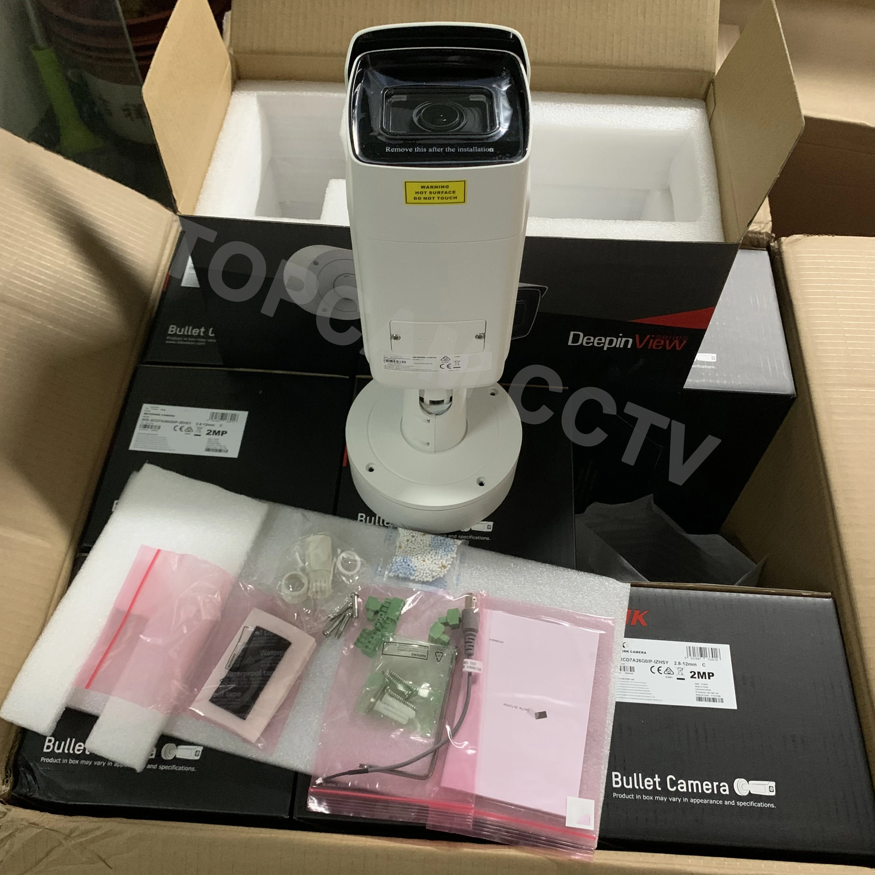 2MP DeepinView ANPR Moto Varifocal Bullet Camera iDS-2CD7A26G0/P