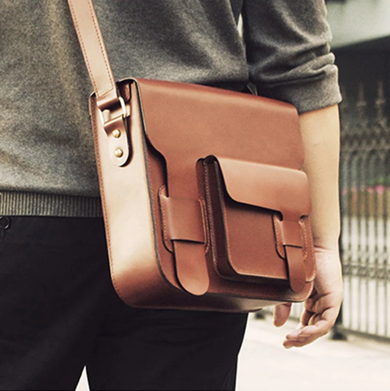 Description Picture 4 of item1Set DIY Hand Template Fashion men's crossbody bag Leather Craft Pattern Kraft Paper Stencil Sewing Pattern L30x29CM