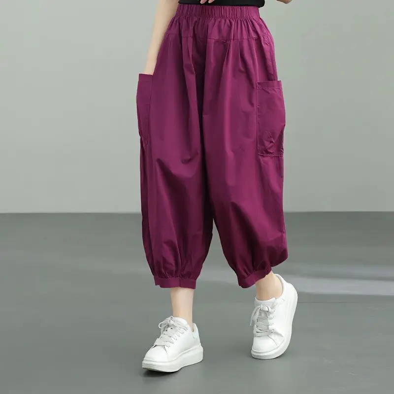 Elegant Wide-Leg Cargo Pants with Pockets