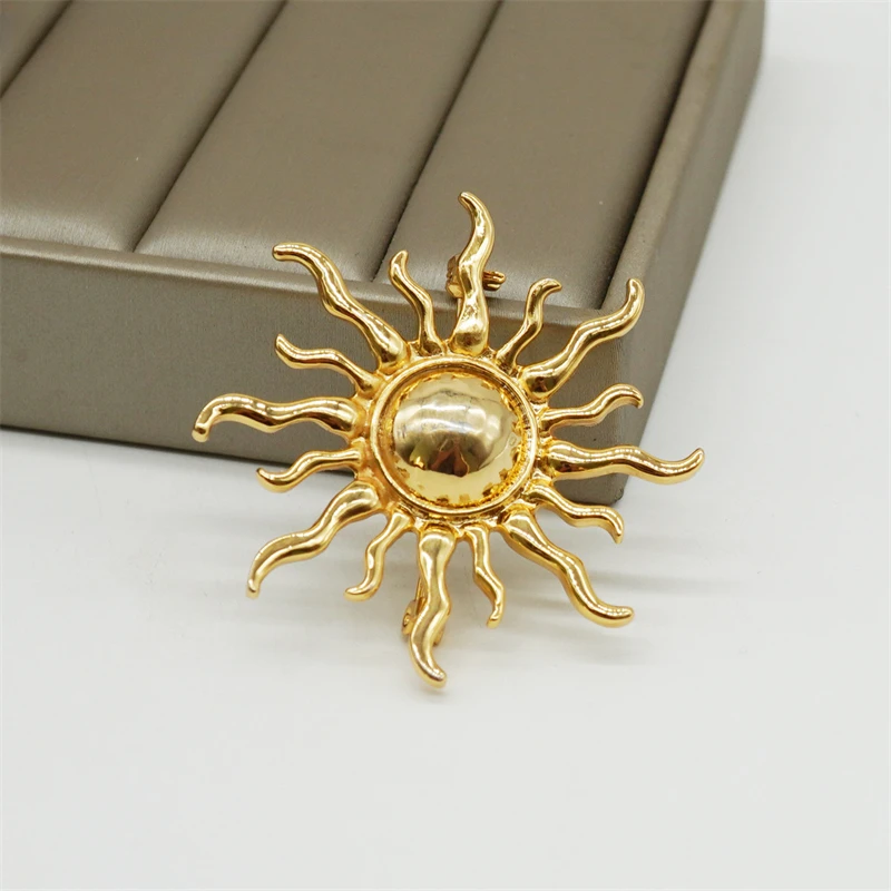 Broche Bijou œil De La Providence – Soleil Dieu, Acier Doré (neuve Avec étiquette)
