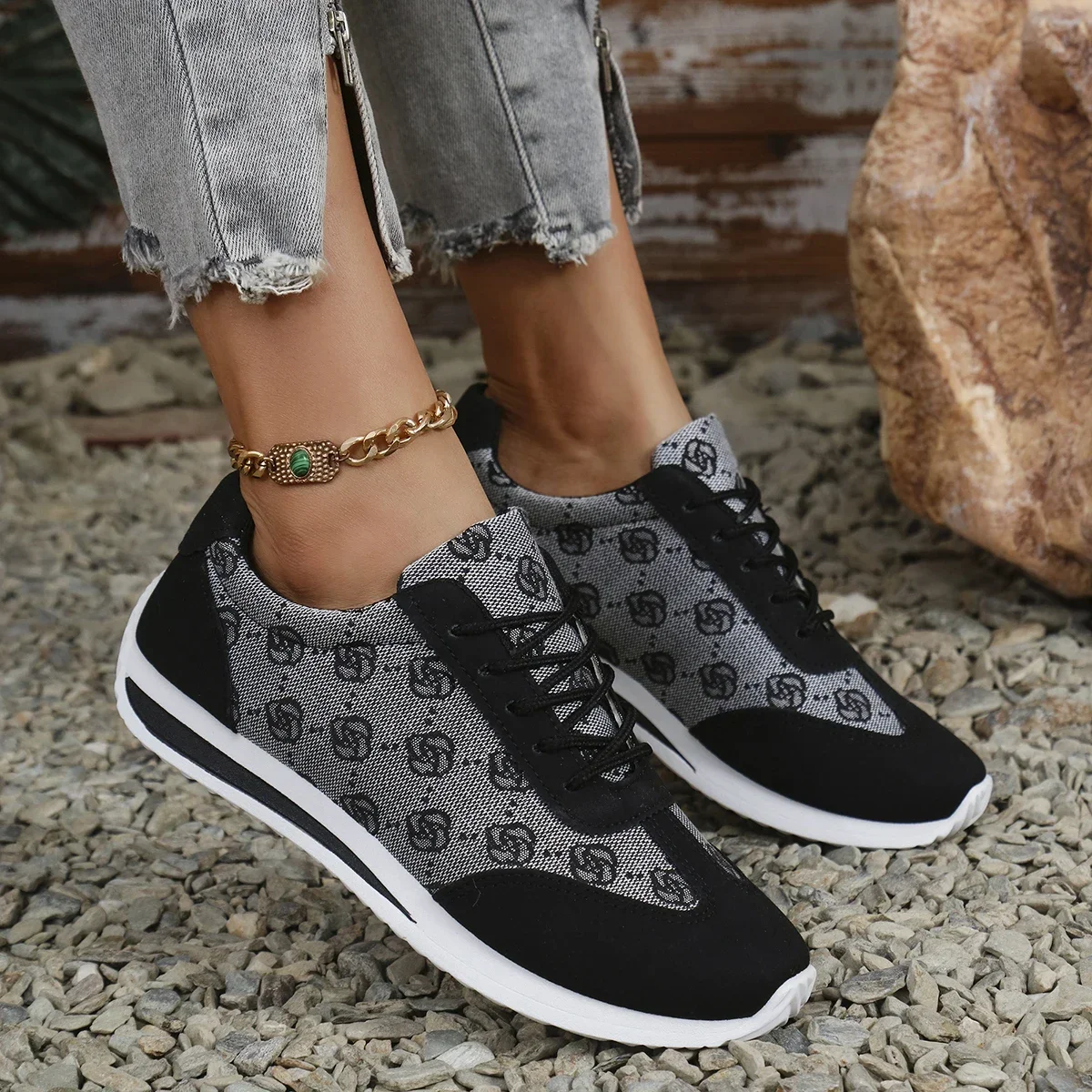 Spring and Summer Women Designer Mouth Breathable Cross Strap Sneakers Flat Comfortable Casual Walking sneakers Zapatos De Mujer 6