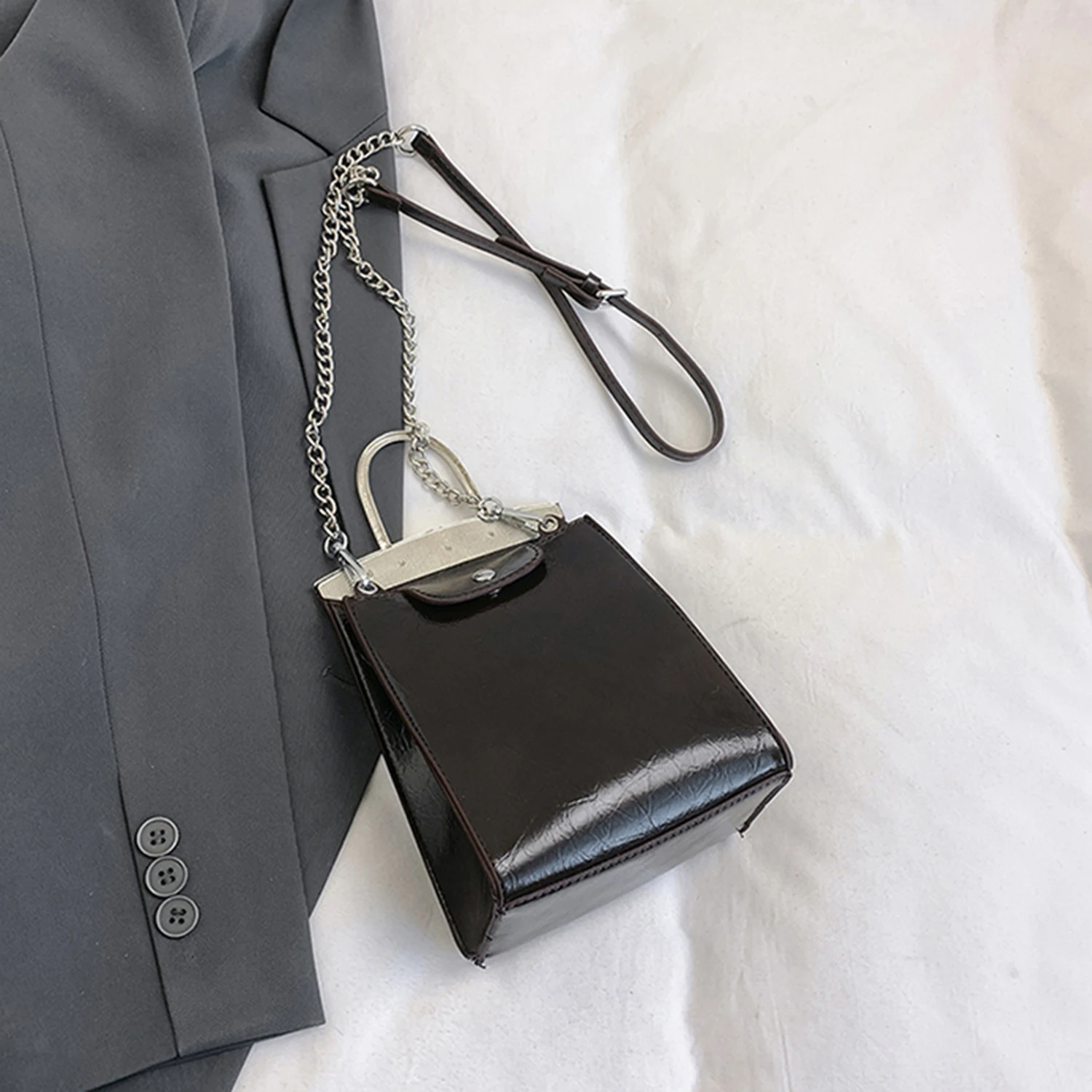 Women's Lychee Patterned Iron Buckle Mobile Phone Bag High-end And Fashionable Handbag Single Shoulder Crossbody Bag