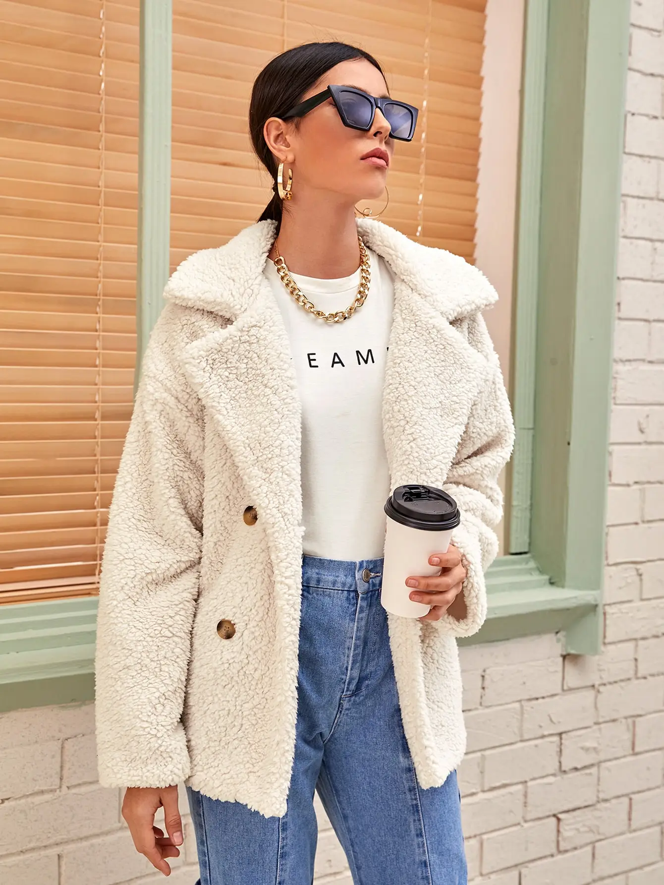 Off your coat. Off your coat. Тренч бежевый calvin klein мужской. Подбери соответствующую реплику. Пальто чехова.