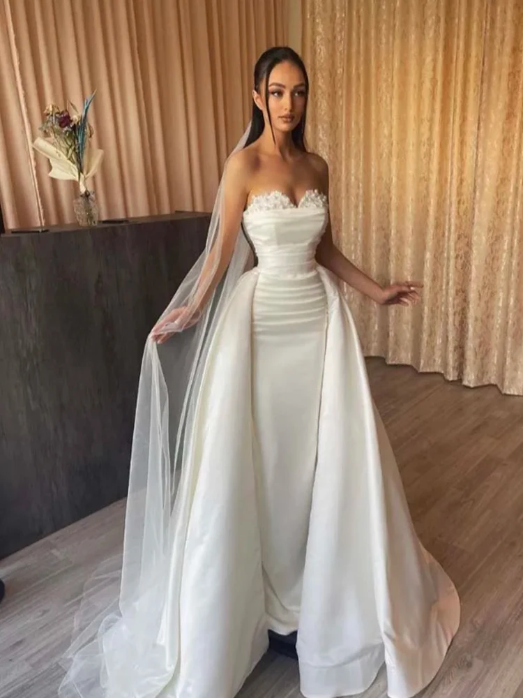 

Dubai Sweetheart Mermaid Wedding Dress With Detachable Train Lace up Back Appliques Sleeves Pearl Bridal Gown With a Veil