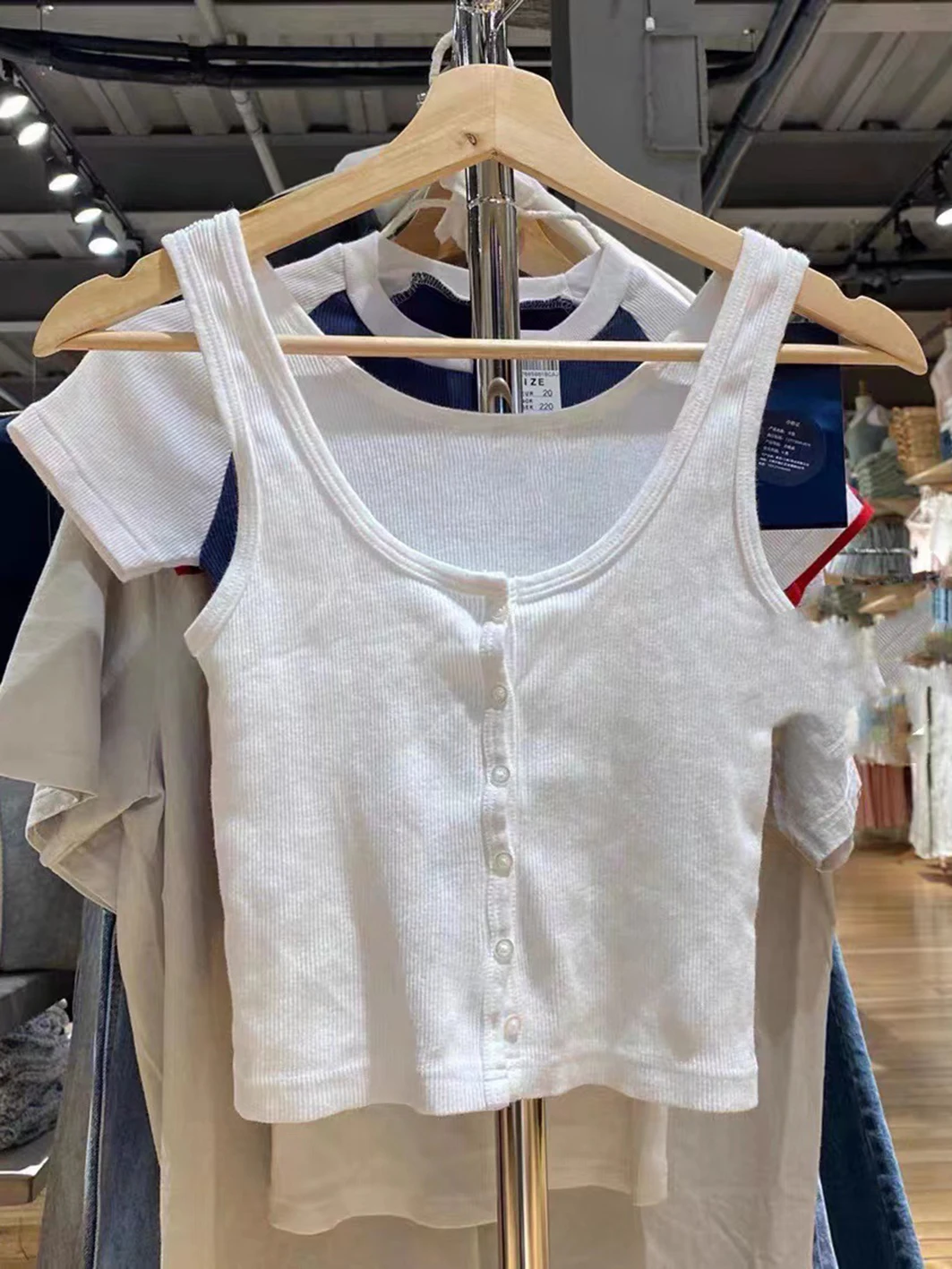 

Майка женская короткая в рубчик, милый однобортный Топ без рукавов, Повседневная Уличная одежда, хлопковый кроп-топ, белый цвет, Y2k, на лето