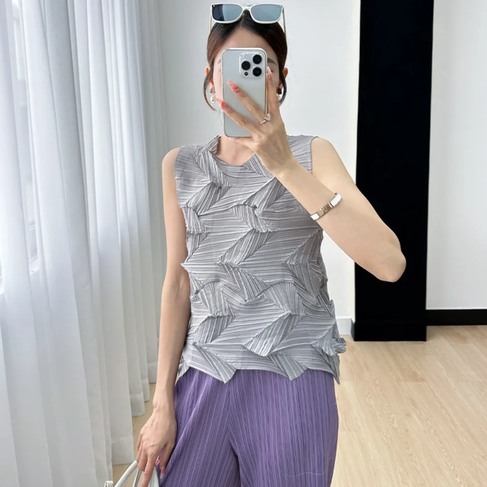 

Miyake Pleated Sleeveless Tops Undershirt Women's Summer New Temperament Diamond Loose Versatile Simple Loose T-shirt