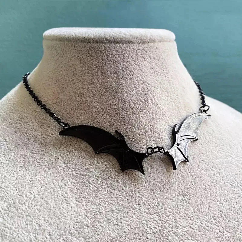 Gothic Vampire Bat Wings Pendant Choker Necklace – Witchy Christmas Gift for Women and Best Friends