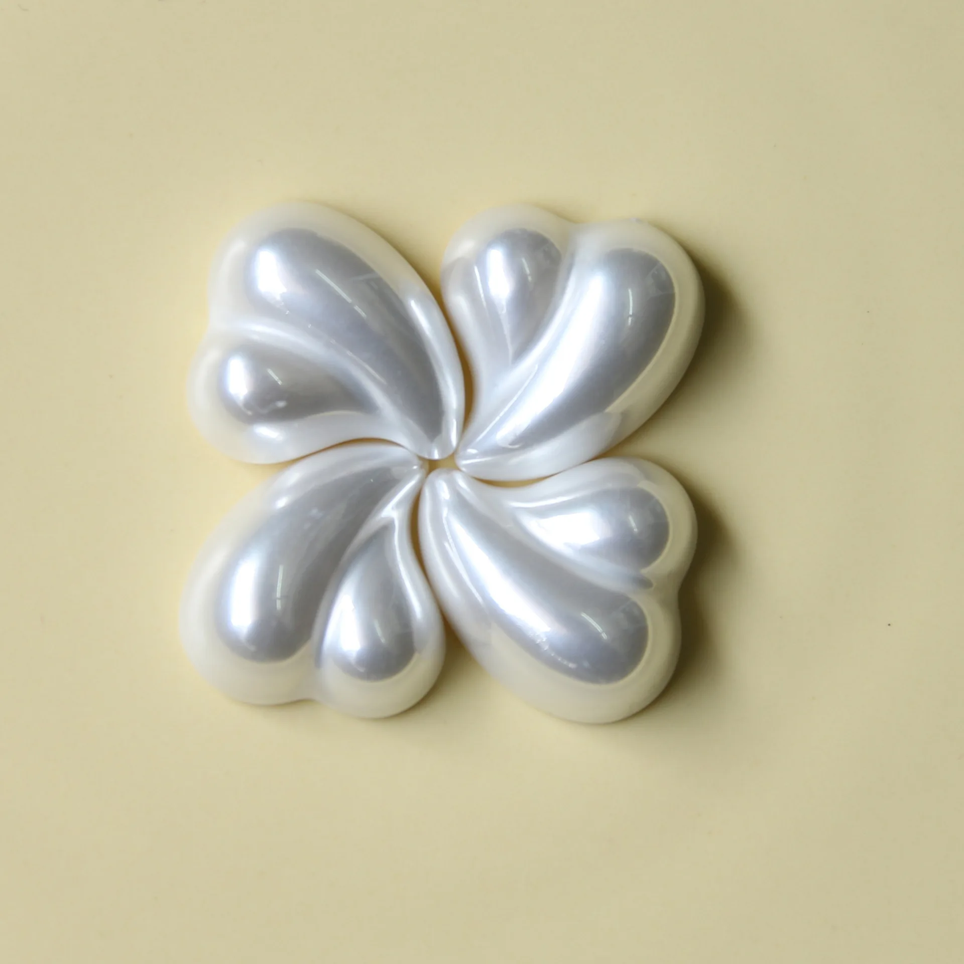 

5 шт. Корейская версия нового жемчуга любовь diy аксессуары серьги ручной работы подвески из смолы с плоским основанием для изготовления ювелирных изделий