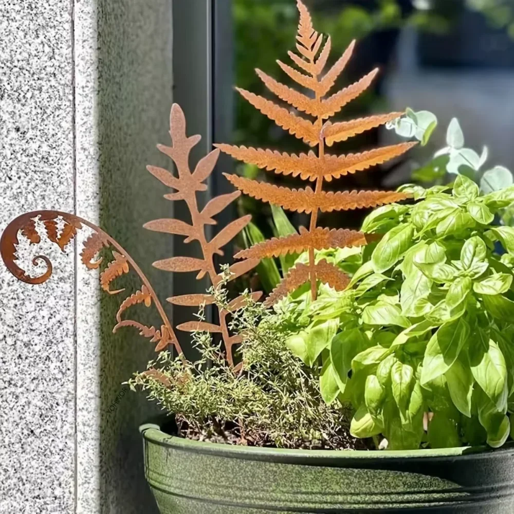 Garden Stake Metal Bouquet Plant Stake Outdoor Garden Art Home Decor Ornament Rusty Fern Leaves for Yard garden decoration,animal stakes