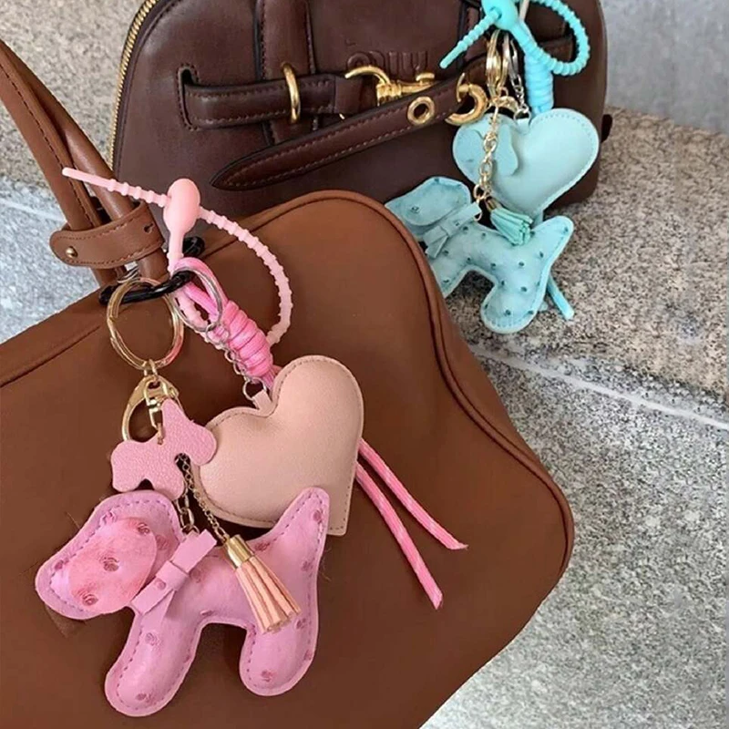 PU Leather Dog Heart Keychain Lovely Car Keyring Carrying on Money Pocket Bag Pendant Animal Fashion Accessories