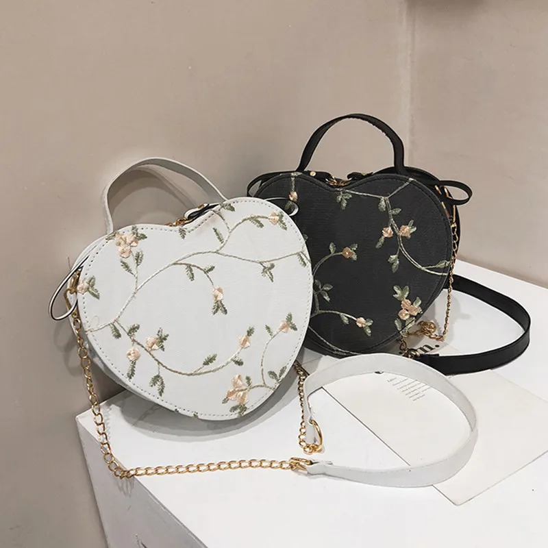 Piccola borsa a tracolla floreale in ecopelle per donna con cuore_voghion.com