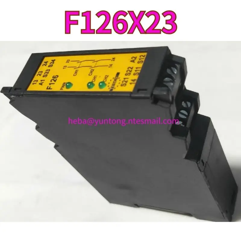 

Реле безопасности F126X23 б/у