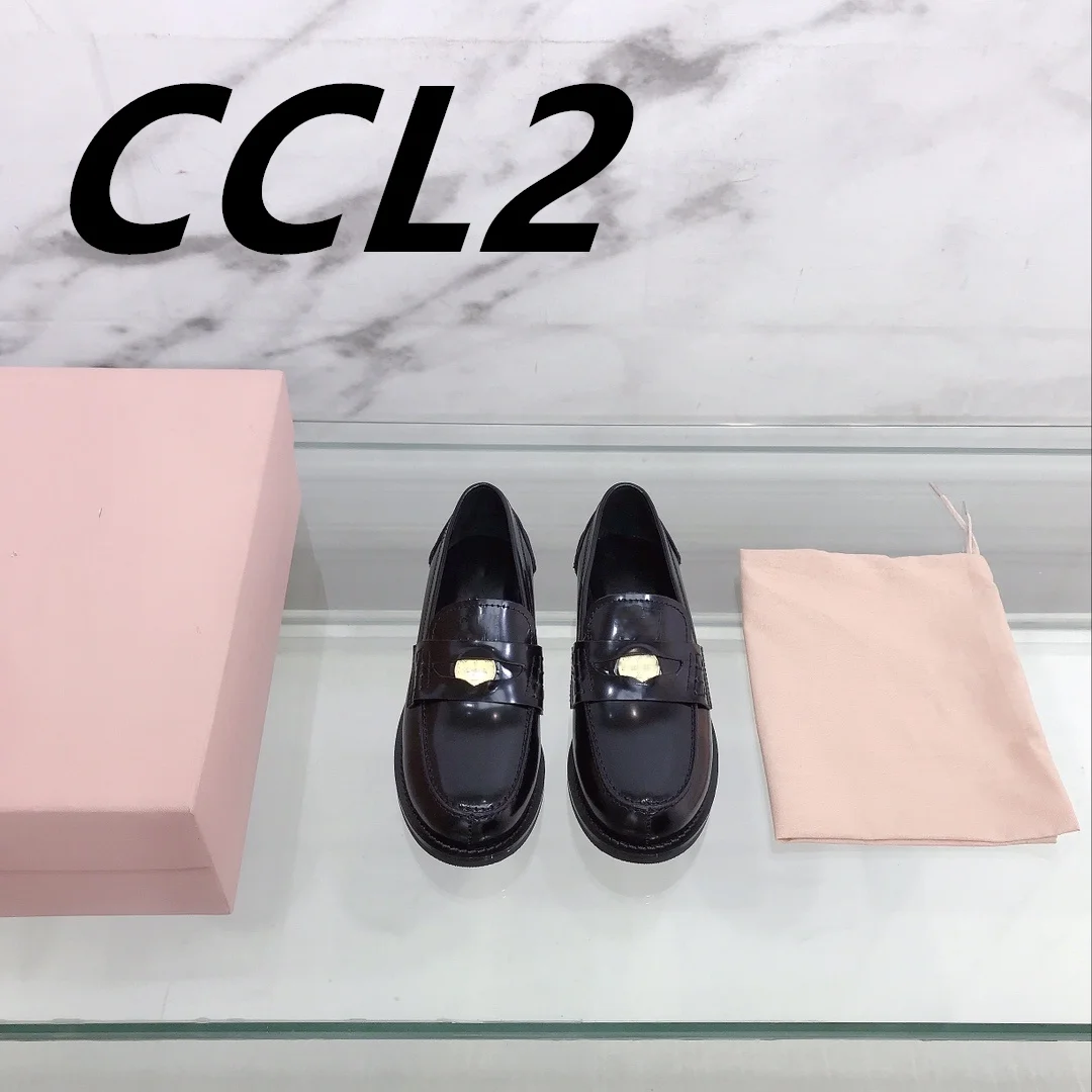 

2024 Spring and Fall Comfort Cloth Shoes, Imported Shiny Leather, Sheepskin Lining, Footbed, Size 35-39