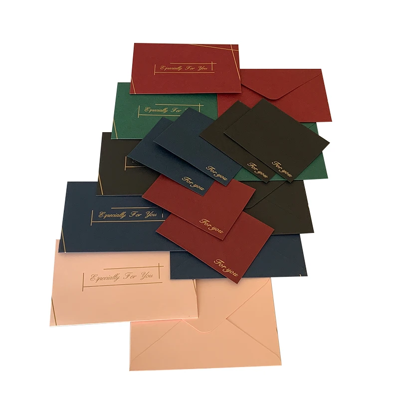 цена Индивидуальный продукт, высокое качество, индивидуальная печать, маленький размер, коричневые винтажные конверты из крафт-бумаги для карт