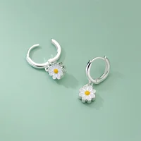 Exquisite Small Daisy Flower Drop Earring for Women Girl Fashion Charm Minimalist Sunflower Earrings Summer Jewelry Girls - Image 2