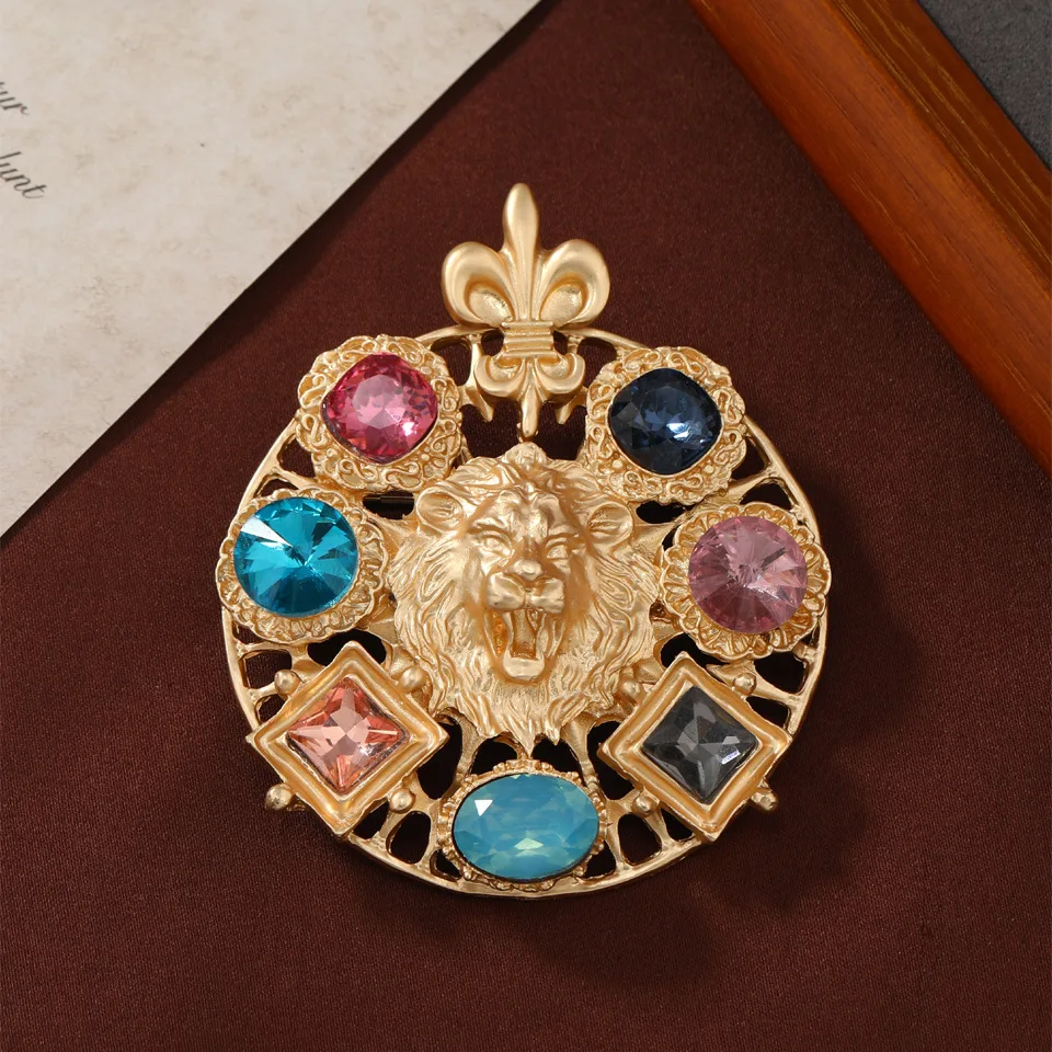 Exaggerated Vintage Colorful Crystal Lion Brooch Pin For