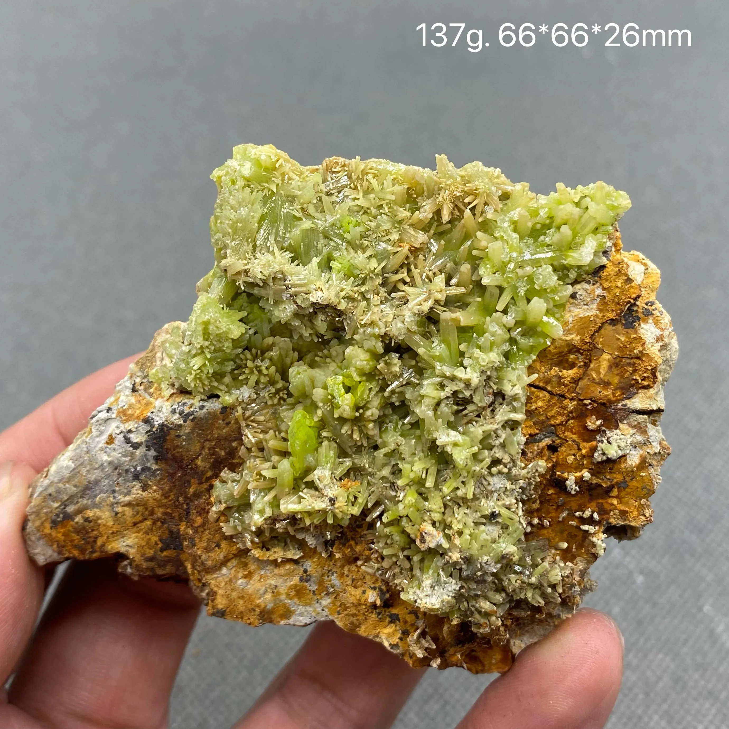 100% natural pyromorphite original stone mineral specimen cured crystal gem collection.