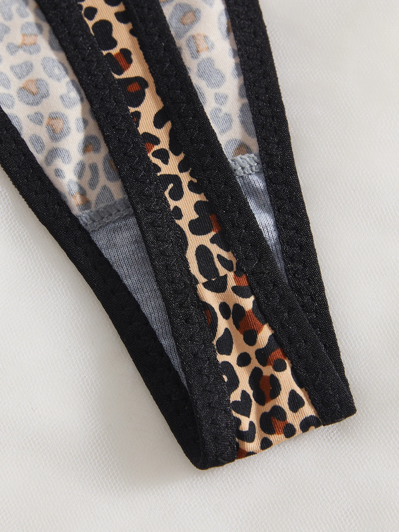 smooth thong finish with minimal lines