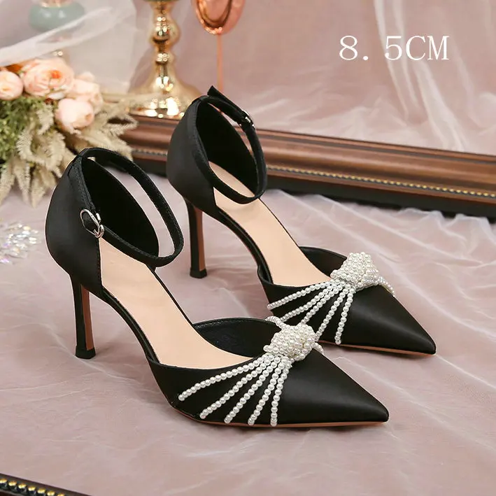 Black 8.5cm heel
