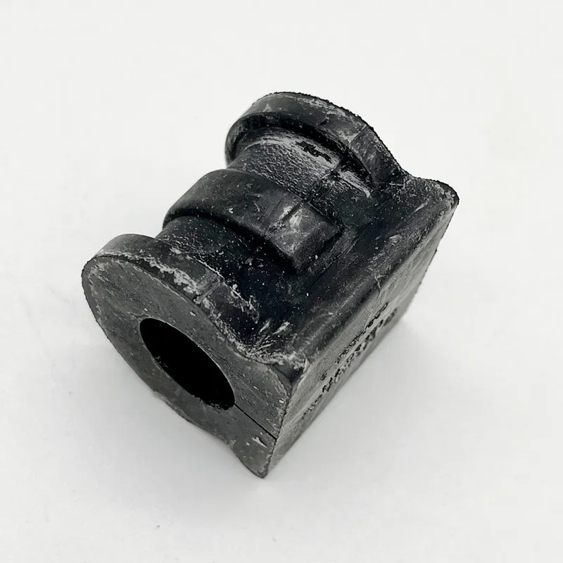 안티롤 바 부싱 키트 고무 브래킷 18mm (폭스바겐 폴로 클래식, 사베이로, 폭스, 골) 6Q0411314R