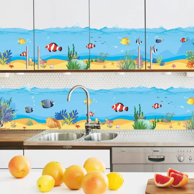 찬란한 수중 세계의 매력으로 아이들의 상상력을 불러일으키는 마법 같은 벽 스티커