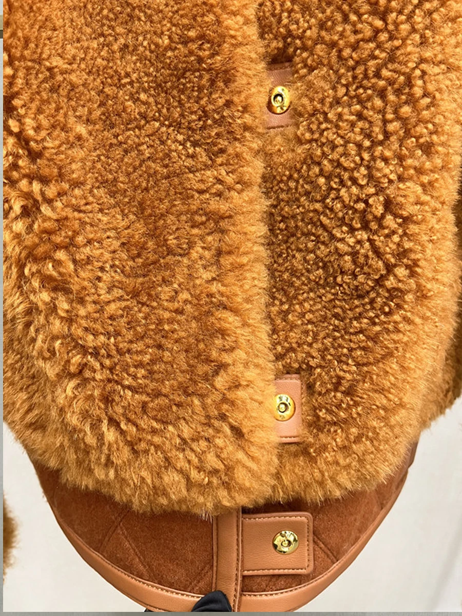 Рисунок 6 - Женская одежда высокого качества