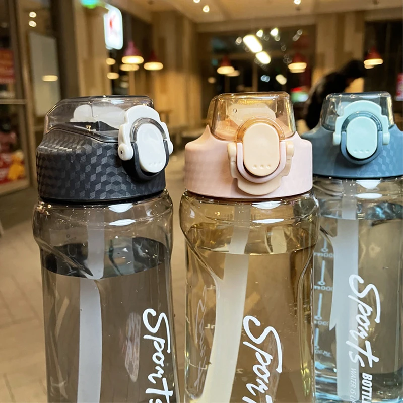 Large Capacity Sports Water Bottle With Strawer Plastic Cup Leakproof Bottles Outdoor Gym Sports Transparent Water Cup 650/750ml
