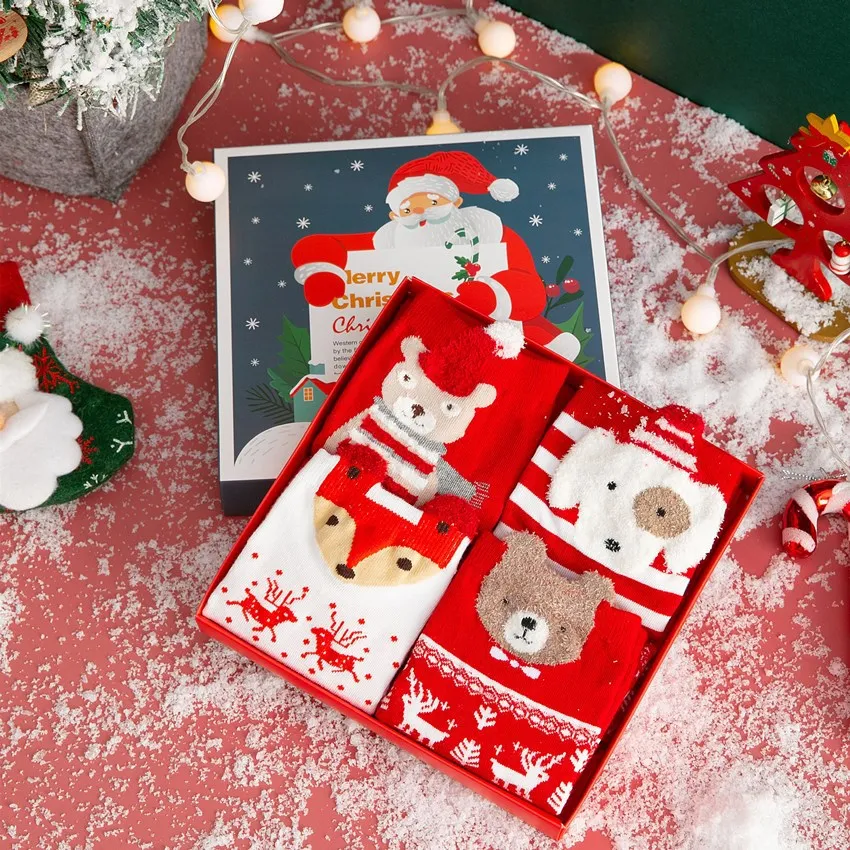 

Elk Elderly Big Red Socks, medium tube cartoon three-dimensional 4-pair set, female socks, adult Christmas gift box