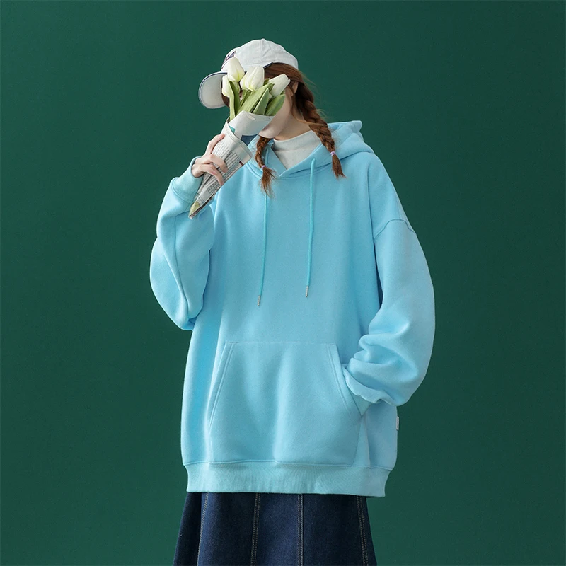 Рисунок 3 - Женский Однотонный свитер с капюшоном