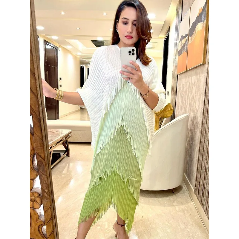 

GGHK Miyake Tassels Pleated Dresses for Women New V-neck Batwing Sleeves Patchwork Fashion Plus Size Dress Summer Female Clothes