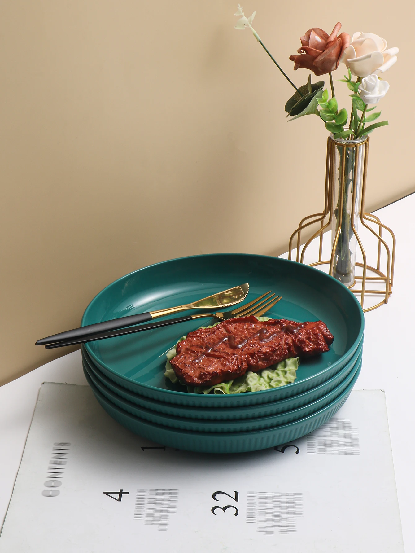 Description Picture 3 of item2/4/6pcs Dark green striped plastic plate reusable household food plate bone spitting plate Outdoor camping fruit snack plate