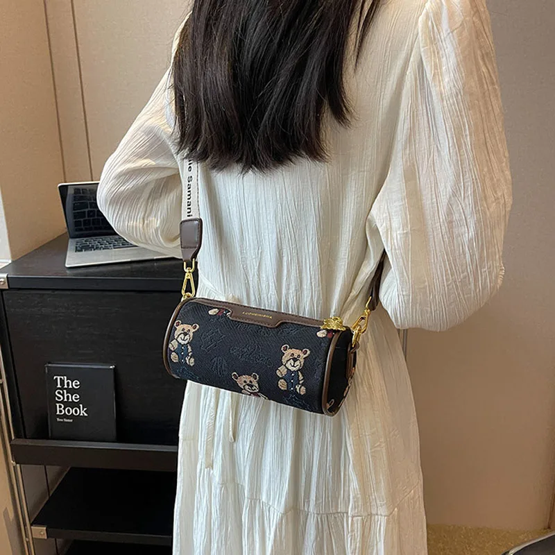 cylinder bag woman 2023 new women's shoulder bag trend fashion cross-body mobile phone bag chessboard plaid wide shoulder belt