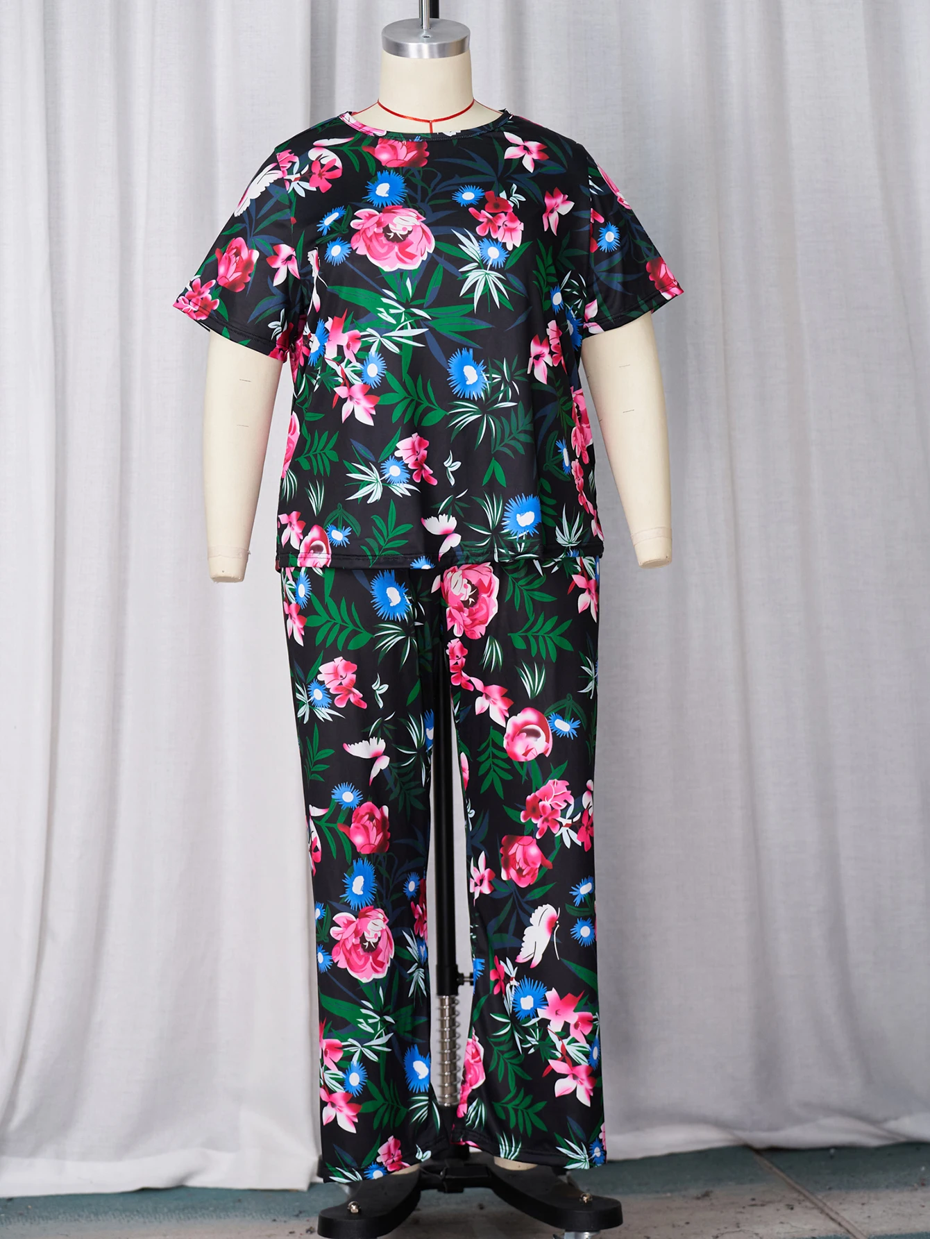 Plus size pajama clothing, plus size home clothing set, plus size short sleeved long pants set, can be worn with milk silk mater