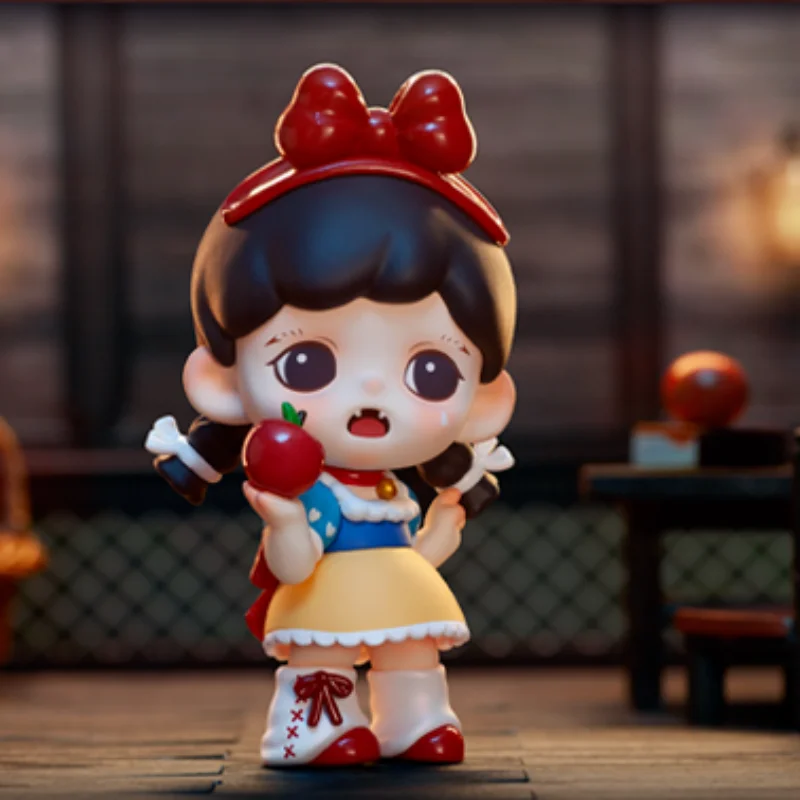 Kawaiiモデルミステリーボックスのアニメアクションフィギュア