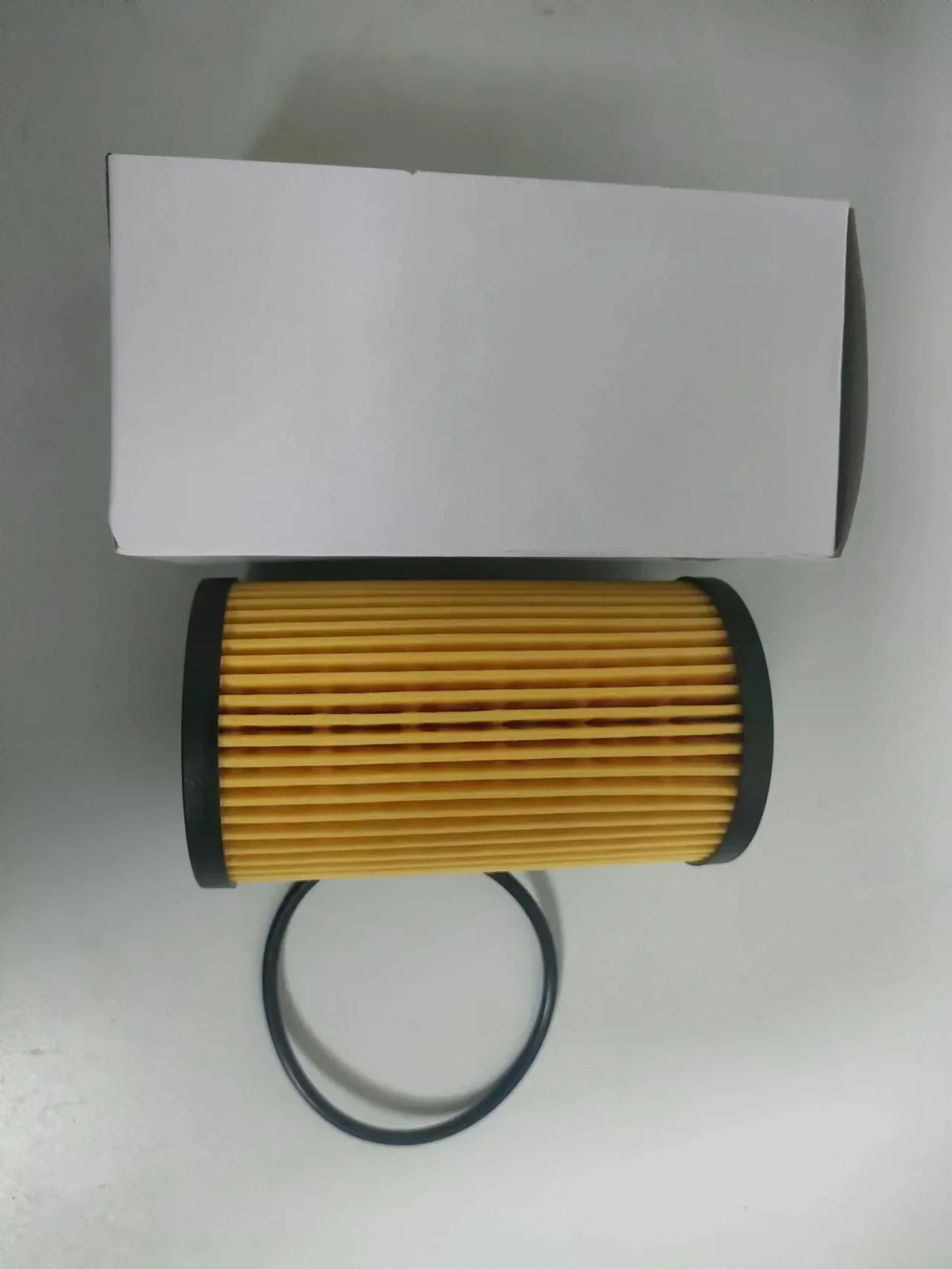 Oil Filter LR073669 For LAND ROVER DISCOVERY DEFENDER RANGE ROVER EVOQUE JAGUAR XF XE F-PACE E-PACE G4D36A692AA JDE37128