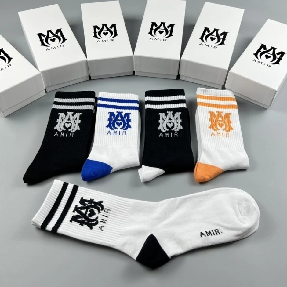 

AMR 100% Pure Cotton Letters Bones One Box 5 Pairs Classic Socks 5 Sets/box High Street Embroidered Socks