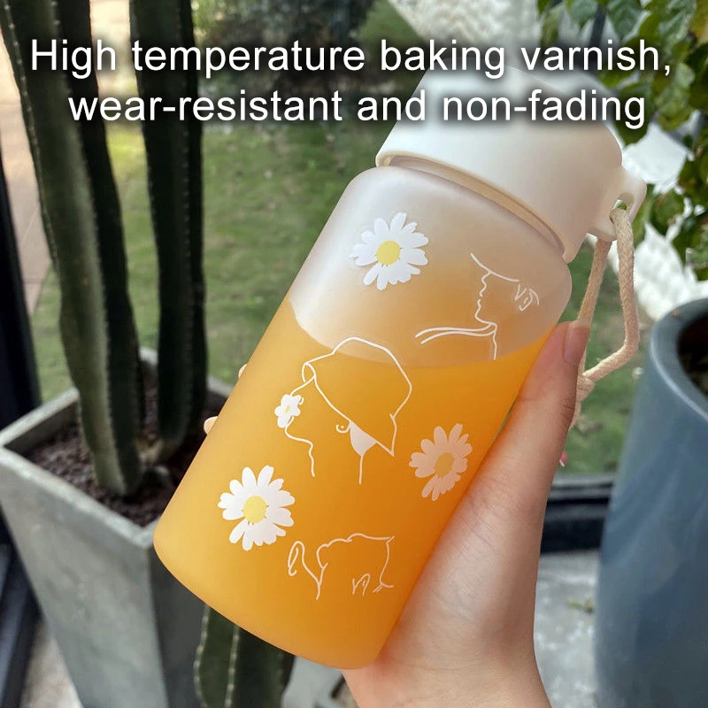 https://ae01.alicdn.com/kf/S3919737af7f745f7a20a4fc168ab0100t/Large-Mouth-Frosted-Daisy-Portable-Hemp-Rope-Plastic-Water-Cup-Summer-Fashion-Girl-Casual-Water-Bottle.jpg
