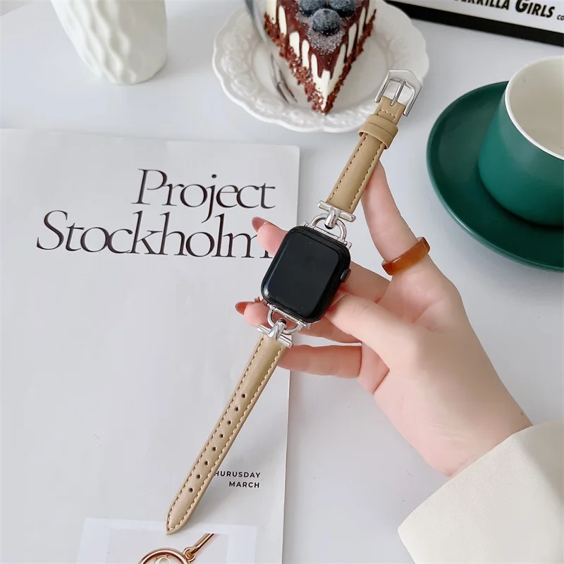 Premium Leather Strap for Smartwatch - Elegant and Durable Bracelet Design
