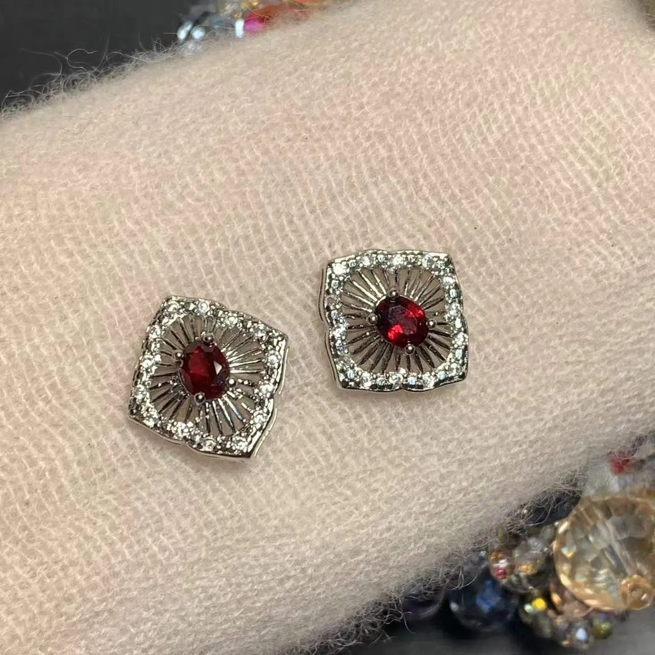 Natural Garnet 925 Sterling Silver Stud Earrings For Women Jewelry Gift Simple  Jewelry Green