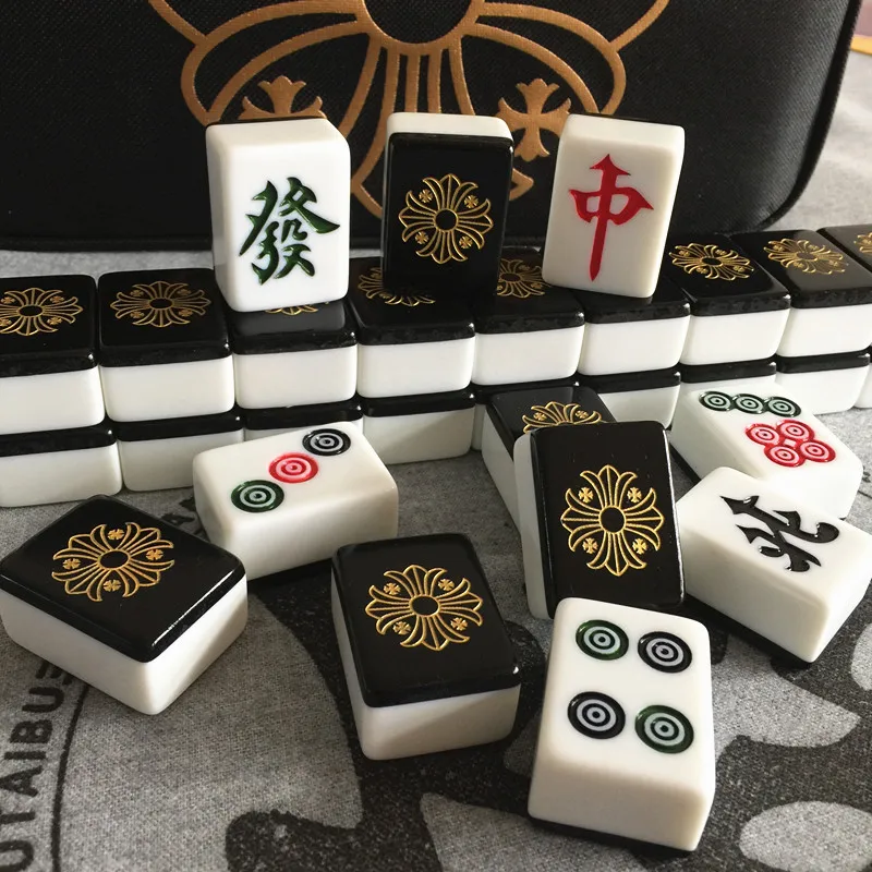 

Unusual Board Chess Table Game Professional Gift Carved Backgammon Chinese Chess Historical Souvenir Xadrez Entertainment OA50XQ